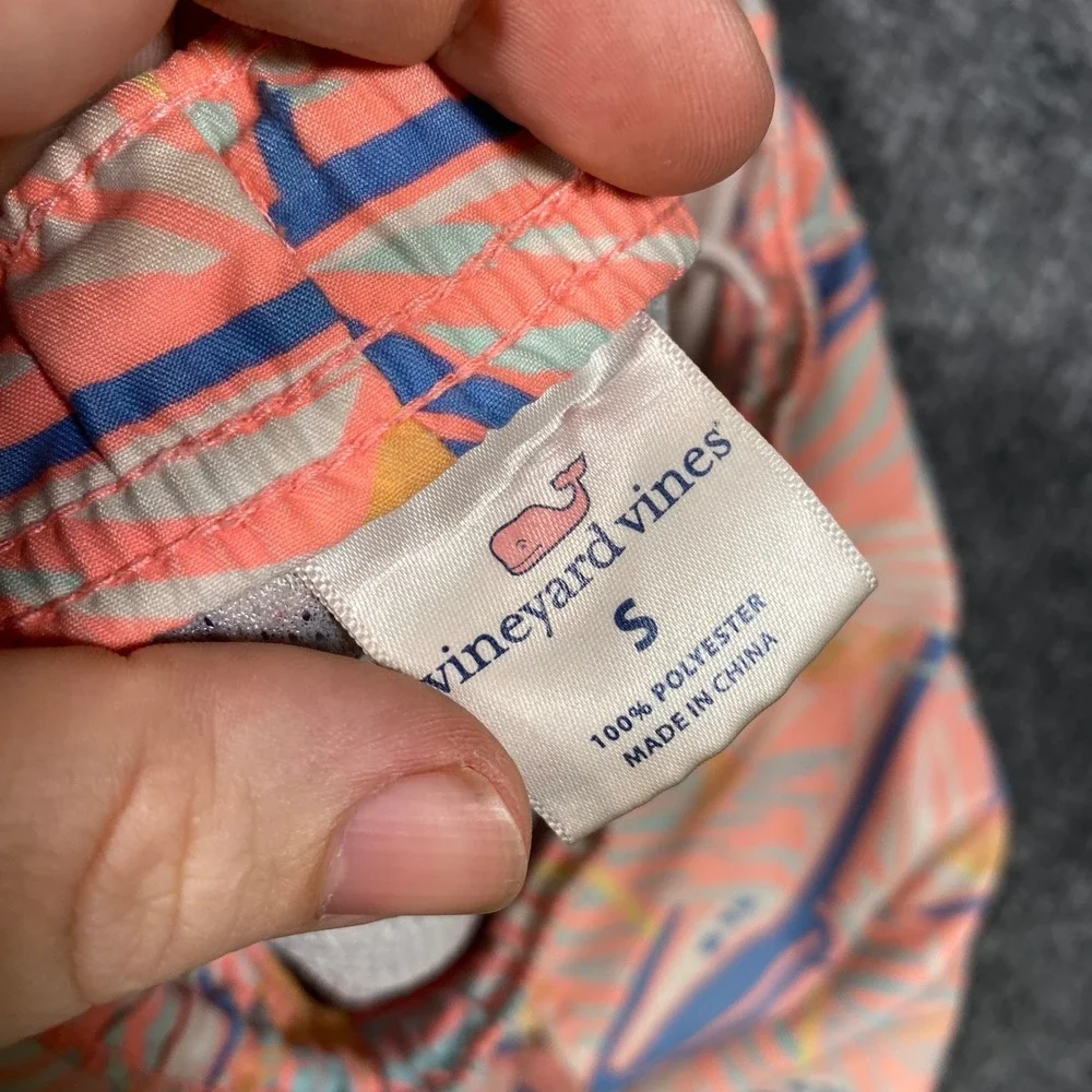 Vineyard Vines Men's Shorts Size S Palm Tree Helicopter‎ Print Elastic Waist